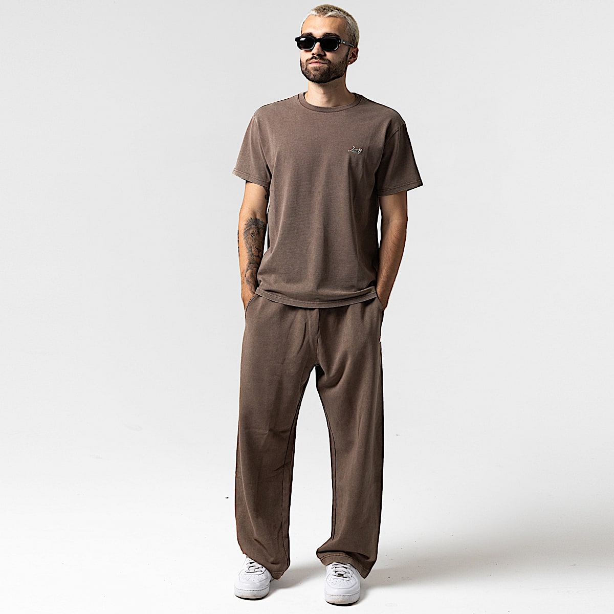 Castanza Short Sleeve Tee (Brown Vintage Wash) - Image 3