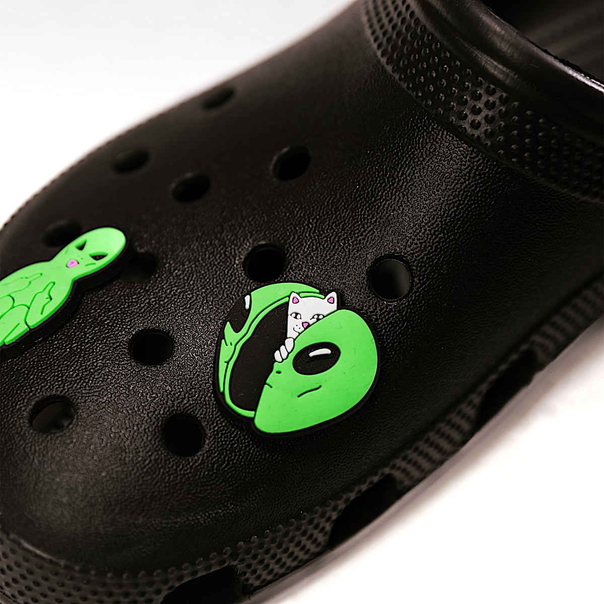 We Out Here Shoe Charm Pack (Multi) - Image 5